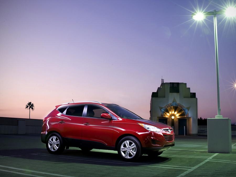  Hyundai Tucson 2010 года  (US) (фото 9 из 16)